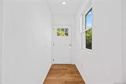 4084 Seton Avenue, Bronx, NY 10466 - Photo 5