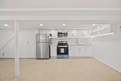 4084 Seton Avenue, Bronx, NY 10466 - Photo 29