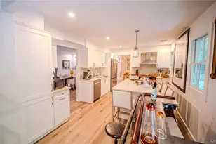 36 Breezy Dr, Sag Harbor, NY 11963 - Photo 11