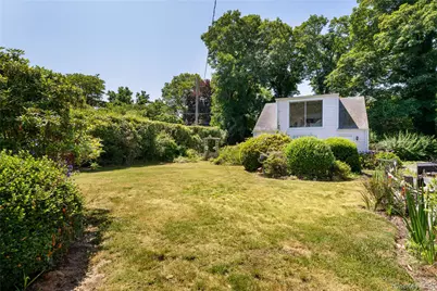 93 Buell Lane, East Hampton, NY 11937 - Photo 11