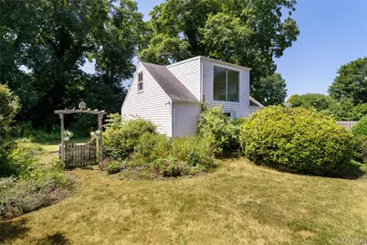 93 Buell Lane, East Hampton, NY 11937 - Photo 9