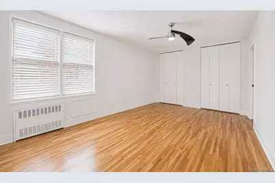 91 Van Cortlandt Avenue W #6E, Bronx, NY 10463 - Photo 7