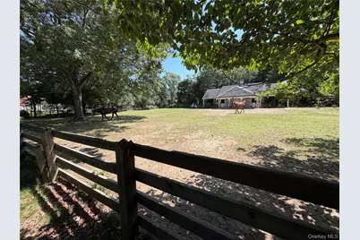 2212 Route 106, Syosset, NY 11791 - Photo 5