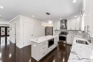 83-41 Little Neck Pkwy, Glen Oaks, NY 11004 - Photo 21