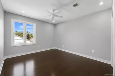 8341 Little Neck Parkway, Glen Oaks, NY 11004 - Photo 25