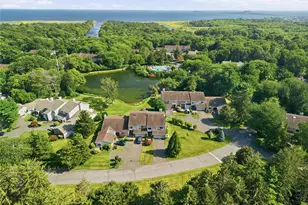 93 Boathouse Ln W, Bay Shore, NY 11706 - Photo 45