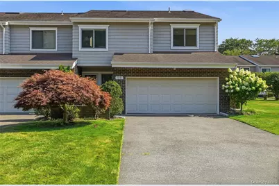 93 Boathouse Lane W, Bay Shore, NY 11706 - Photo 1