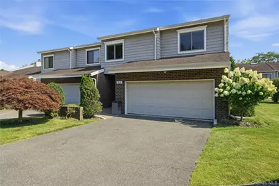 93 Boathouse Lane W, Bay Shore, NY 11706 - Photo 3