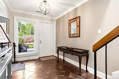 93 Boathouse Lane W, Bay Shore, NY 11706 - Photo 5