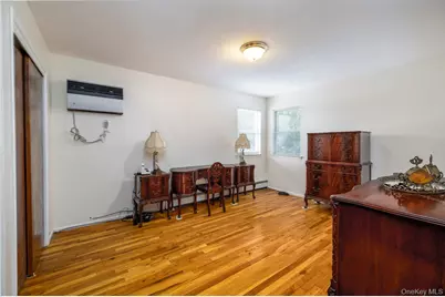 1706 Washington Drive, Merrick, NY 11566 - Photo 5