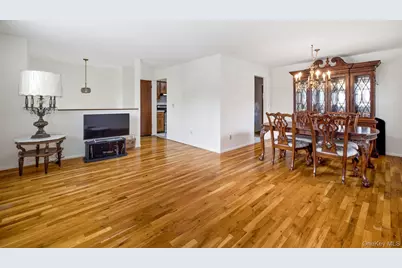 1706 Washington Drive, Merrick, NY 11566 - Photo 3