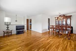 1706 Washington Dr, Merrick, NY 11566 - Photo 3