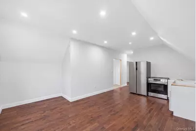 718 E 99th Street, Brooklyn, NY 11236 - Photo 3