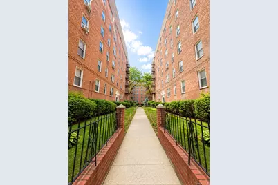 14445 Sanford #2, Flushing, NY 11355 - Photo 7