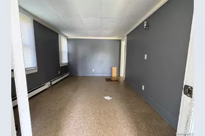 193 W Graham Avenue, Hempstead, NY 11550 - Photo 3