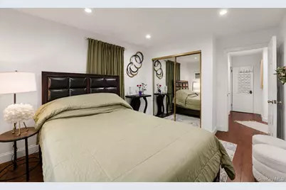 258-10 87th Road, Floral Park, NY 11001 - Photo 11