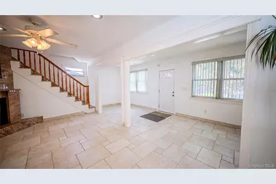 681 Stowe Avenue, Baldwin, NY 11510 - Photo 5