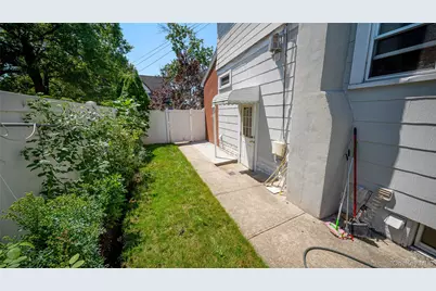 681 Stowe Avenue, Baldwin, NY 11510 - Photo 37