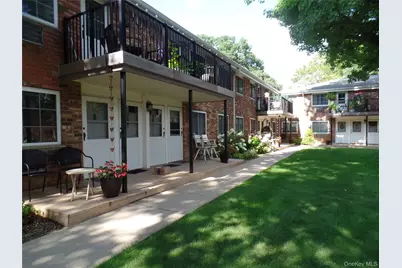 178 Jervis Avenue #178, Farmingdale, NY 11735 - Photo 1