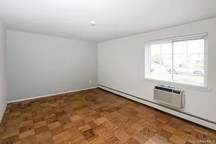 178 Jervis Ave, Farmingdale, NY 11735 - Photo 21