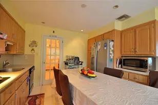 786 E Carl Ave, Baldwin, NY 11510 - Photo 11