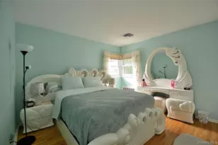 786 E Carl Ave, Baldwin, NY 11510 - Photo 19