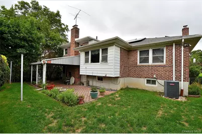786 E Carl Avenue, Baldwin, NY 11510 - Photo 27