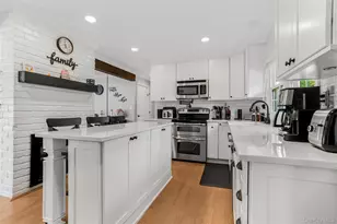 93 Duckpond Dr N, Wantagh, NY 11793 - Photo 3