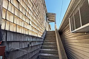 495 Montauk Hwy, East Quogue, NY 11942 - Photo 19