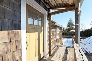 495 Montauk Hwy, East Quogue, NY 11942 - Photo 17