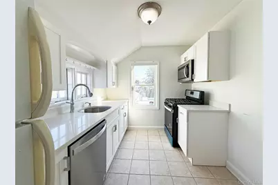 495 Montauk Highway, East Quogue, NY 11942 - Photo 5