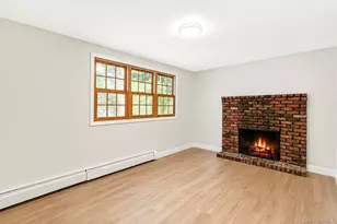 10 Aron Dr, Bohemia, NY 11716 - Photo 13