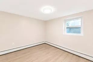 10 Aron Dr, Bohemia, NY 11716 - Photo 23