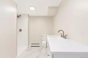 10 Aron Dr, Bohemia, NY 11716 - Photo 25