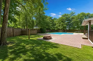 10 Aron Dr, Bohemia, NY 11716 - Photo 39