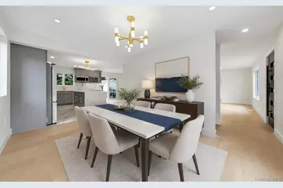 136 Udall Road, West Islip, NY 11795 - Photo 13