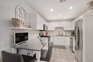 1116 Savoy Dr, Melville, NY 11747 - Photo 7