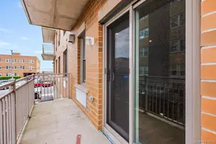 661 W Broadway, Long Beach, NY 11561 - Photo 23