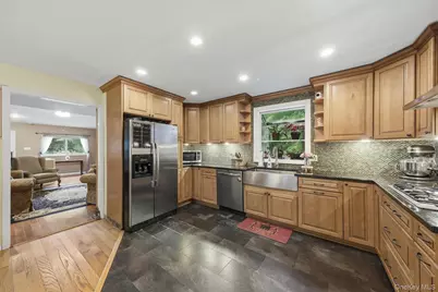 256 Haviland Drive, Patterson, NY 12563 - Photo 11
