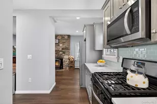 173 Brook Trail, Greenwood Lake, NY 10925 - Photo 17