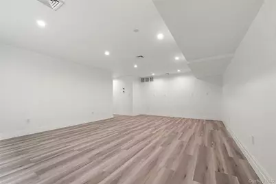 4 Angelas Place #1, Bronx, NY 10465 - Photo 17