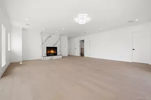 4 Angelas Pl, Bronx, NY 10465 - Photo 25