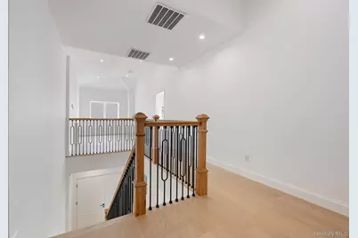 4 Angelas Place #1, Bronx, NY 10465 - Photo 29