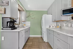 131 Dorset Ave, Albertson, NY 11507 - Photo 11