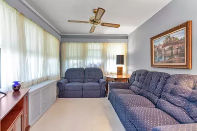 44 Fern Street, Floral Park, NY 11001 - Photo 3