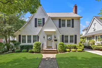 44 Fern Street, Floral Park, NY 11001 - Photo 1