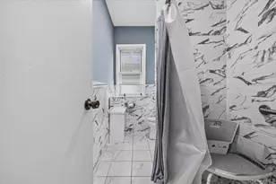 88-32 187th Pl, Hollis, NY 11423 - Photo 15