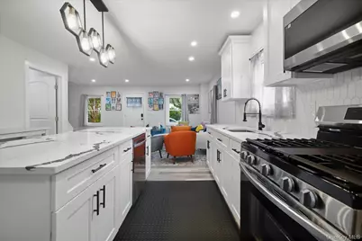 210 N Delaware Avenue, Massapequa, NY 11758 - Photo 5