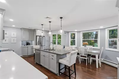 333 Ontario Street, Ronkonkoma, NY 11779 - Photo 11