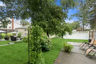 333 Ontario St, Ronkonkoma, NY 11779 - Photo 27